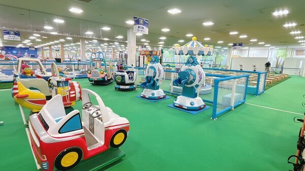 「キッズランドUS MAX 福岡久山店」が2/6リニューアルオープン　体育館約3つ分の広さに園内面積拡大！新遊具も続々登場