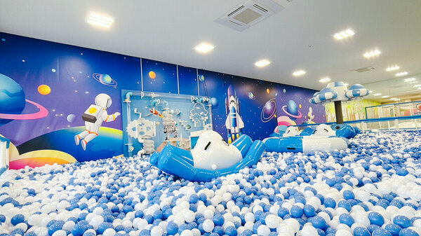 「キッズランドUS MAX 福岡久山店」が2/6リニューアルオープン　体育館約3つ分の広さに園内面積拡大！新遊具も続々登場