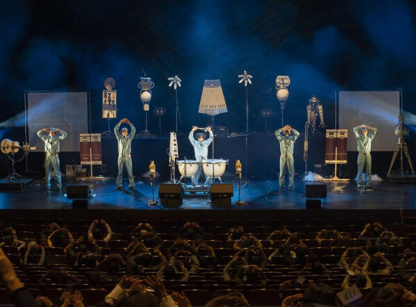 オタマトーンなどのキテレツな機械たちで知られる明和電機が、2025年4月から全国47都道府県ひとりライブツアーをスタート！