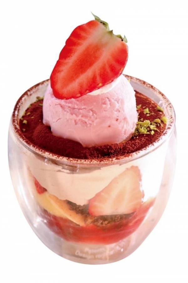 【伊豆・村の駅　たまご専門店　TAMAGOYA】大人気のイチゴフェアから、バレンタインバージョンが登場　今年のバレンタインは「愛をシェアするバレンタインパンケーキ」