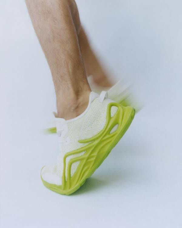 プレミアムレザーブランド「ECCO」より、最高機能スニーカー「ECCO BIOM」がさらに進化して登場！