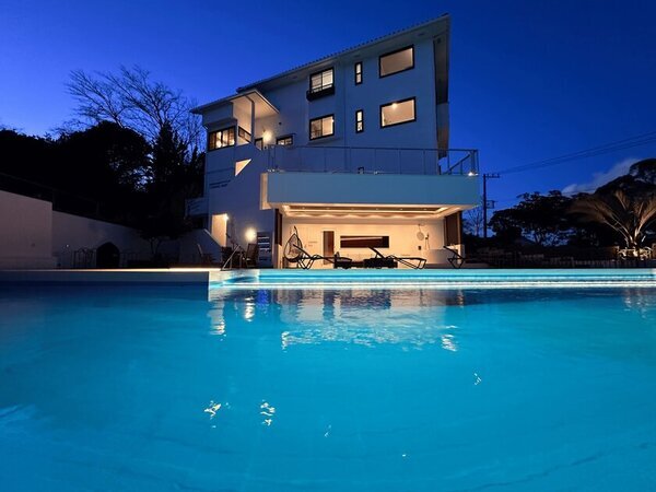 海彩テラス熱海別邸プールガーデンリニューアル　1組様に宿泊無料プレゼントが当たる＆感謝の特別価格キャンペーン