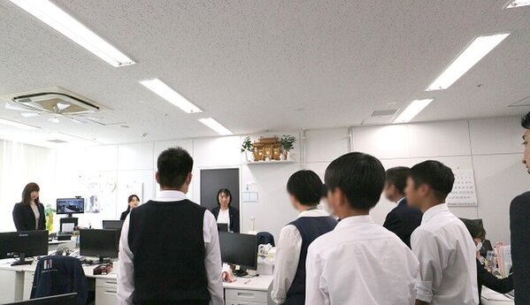 アイケンジャパンが中学生の企業訪問の受け入れを実施　アパートのVR見学やワークショップを通じた学びの場を提供