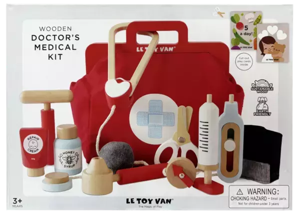 イギリス発・木製玩具ブランド「LE TOY VAN」、3商品を発売！恐竜ブロックやお医者さん＆床屋さん遊びができるセットが登場