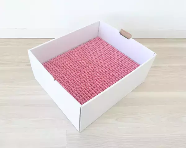 猫に嬉しい2WAY設計の「爪とぎBOX」　ピンク色の可愛いデザインの新商品を2月22日(ねこの日)に発売！