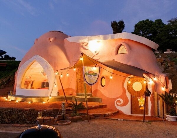 沖縄・恩納村に2棟目となる進化型アースバッグサウナ『KUu』を建設するため4月3日までプロジェクト実施