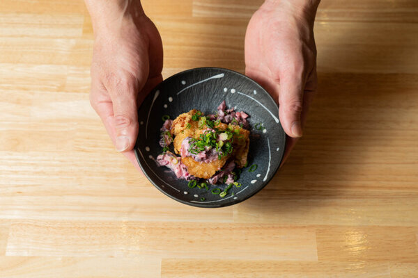 神戸・三宮駅すぐ「進化系大衆酒場 てんこち」開店記念企画！2月17日～5日間、生ビールなど何杯でも100円(税込)でご提供