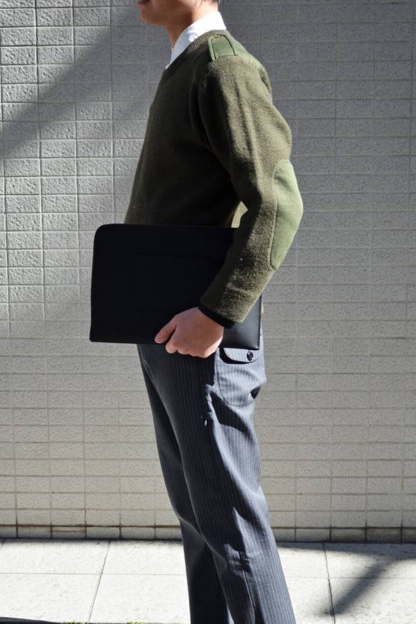 一枚革仕立て・1点モノのシンプルなレザートート＆クラッチ新色を「Uni&co.」より2/26に予約販売開始