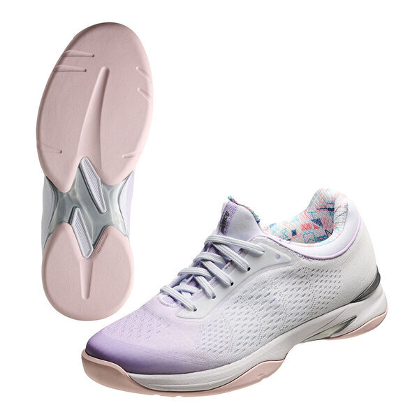 元プロテニスプレーヤー杉山愛氏監修の女性専用テニスシューズ「VENUSMASH」を3/8発売　女性らしい白を基調としたデザイン