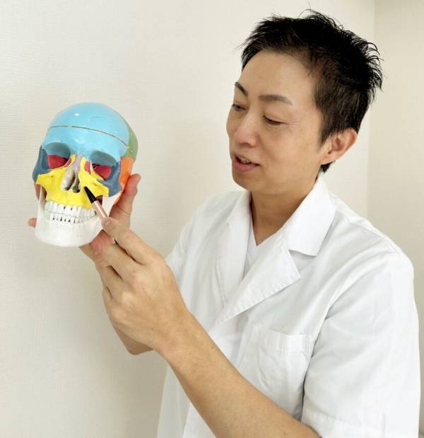 ゴッドハンド佐々木竜太が提唱！独自の小顔美顔メソッドを日本小顔美顔矯正スクールにて3月1日より提供開始