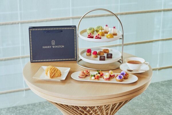 ハリー・ウィンストン × TIAD, オートグラフ コレクション“Harry Winston's Spring Floral”アフタヌーンティー開催