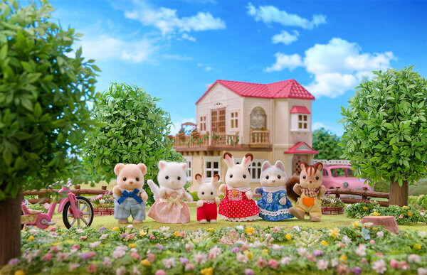ホワイティうめだ×シルバニアファミリー　春の装飾に限定ノベルティやオリジナル衣装が登場！