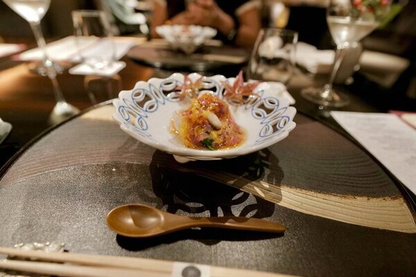 インバウンド観光客の5人に1人が「ぼったくり」に遭っている？外国人観光客に向けたアンケート調査を実施