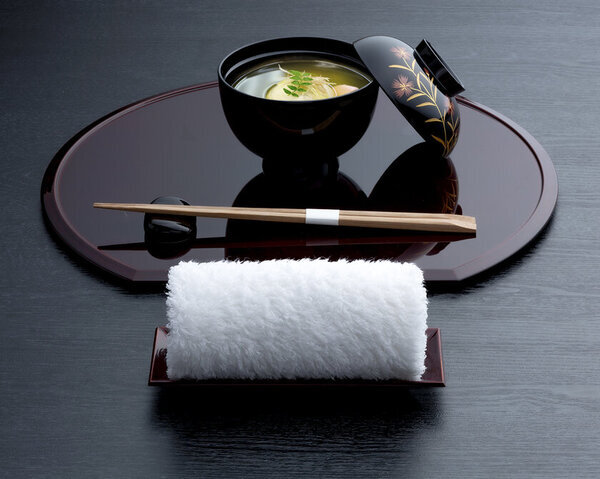 業界初！高級コーマ糸を贅沢に使用したおもてなしの最上級おしぼり『高馬(こうま)』新登場