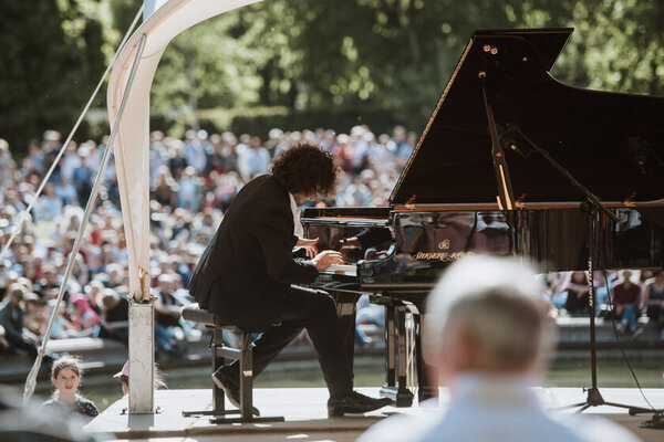 街角ピアノスペシャル出演で話題のピアニスト、マルティン・ガルシア・ガルシア　注目の2025年日本公演決定！