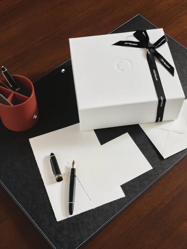 モンブランが3月1日(土)よりスプリングキャンペーンを開催　筆記具・スモールレザーグッズへの名入れクーポンをプレゼント