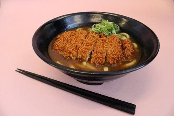 ベビースターラーメンのテーマパーク“おやつタウン”新アトラクション「超ドデカイブタメンくんアドベンチャー」が誕生！！