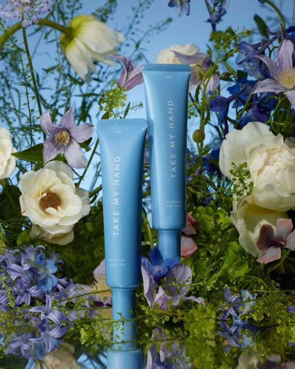世界で活躍するトップハンドモデル“永瀬まり”が手がけるハンドケアブランド『TAKE MY HAND』のハンドクリームがアメリカでの販売をスタート！