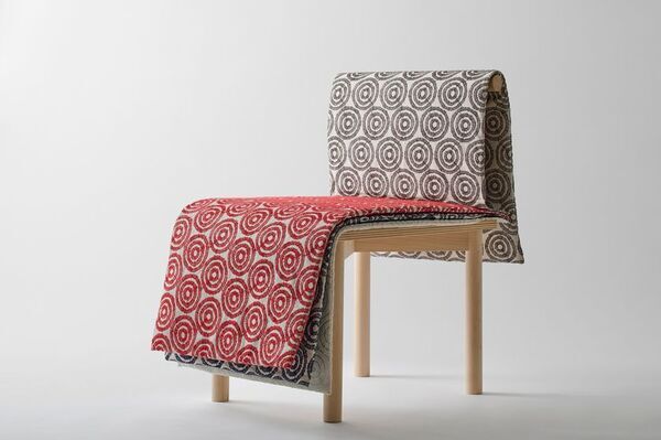 橋田規子×須藤玲子×たしろまさふみ「Make a seat, Take a seat おすわりください展」　2025年4月3日から4月27日まで開催