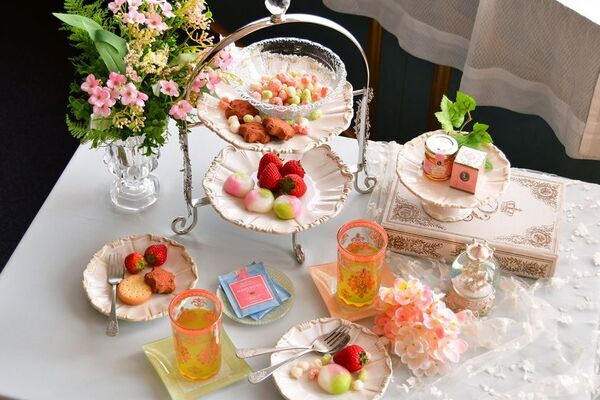 イースターなど春夏のおもてなしやホームパーティに最適　25SS新作食器のテーブルコーディネートを公開！