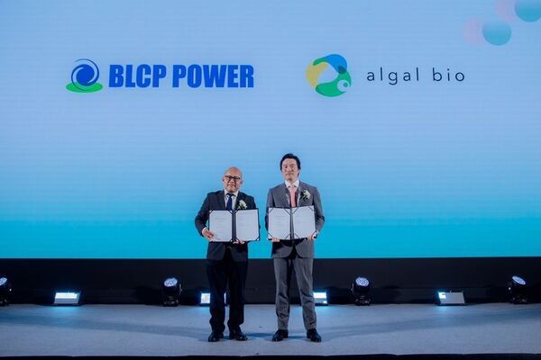タイ・BLCPパワーと微細藻類によるCO2固定化技術実証の共同研究契約書に調印