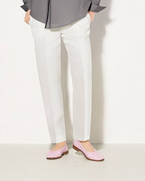 外反母趾にもやさしい靴「fitfit／フィットフィット」　もうかかとはパカパカさせない。新コンセプトのフラットシューズが3月上旬発売