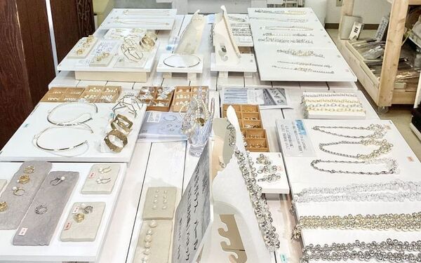 「ビーズショップj4」東京本店(浅草橋)リニューアルオープン！オリジナルアクセサリーのOEM受注体制を強化