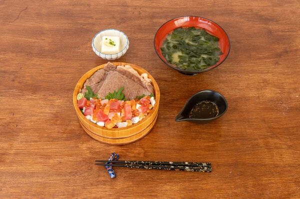 お食事処「濱の四季」、福井の海・山の幸を使用した新メニュー「若狭牛濱丼」「ふくい甘えび丼」を3/8より販売開始