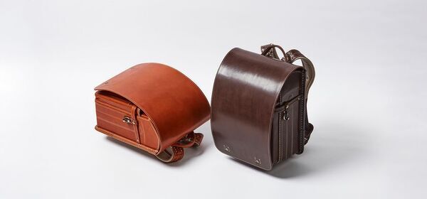 今年で創業90周年。御用達職人が作るオオバランドセルより、2026年度ご入学用ランドセルを発売　軽さ、くすみカラーなどトレンドを意識したニューモデルが登場！