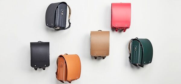 今年で創業90周年。御用達職人が作るオオバランドセルより、2026年度ご入学用ランドセルを発売　軽さ、くすみカラーなどトレンドを意識したニューモデルが登場！