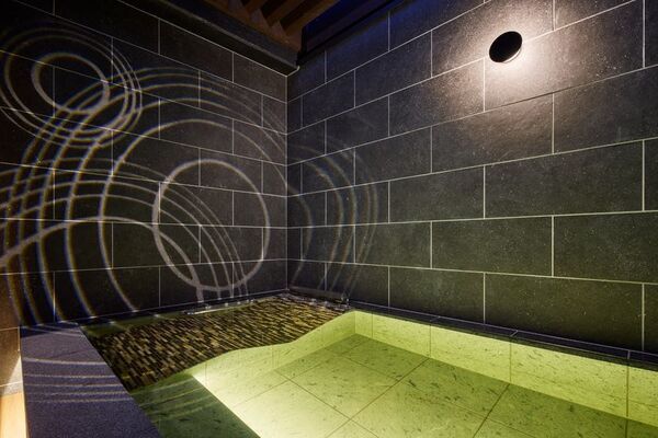 個室露天風呂付きスイートルームをリニューアルし、特設サイトを公開！名古屋から車で30分、源泉46.6°C掛け流し温泉「ホテルNUQU全室天然温泉」