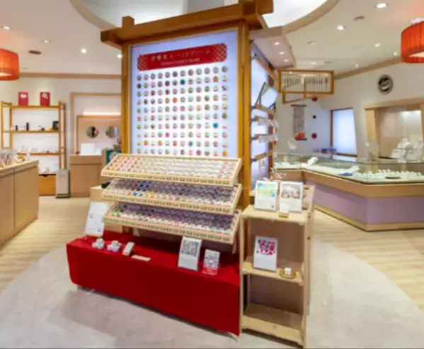 伊勢神宮前おはらい町の伊勢美人本舗より、杜をうるおす朝霧のようなローション「伊勢美人みすと」を新発売。