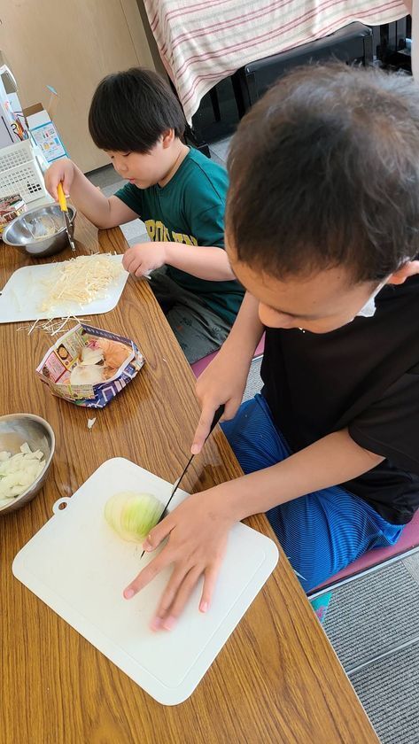 自閉症者カフェを併設し、不登校児童の居場所となるログハウス建設のためのクラウドファンディングを2/26に開始