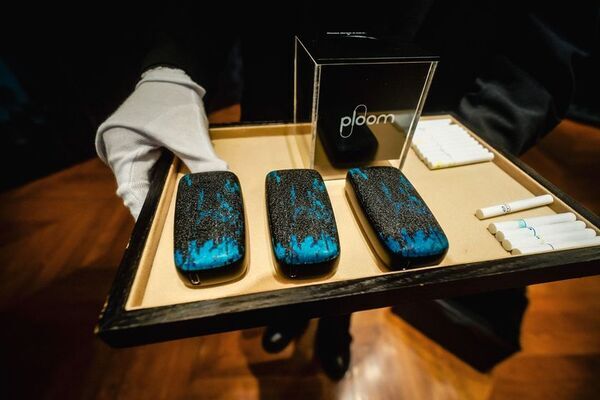 世界的クリエイター河村康輔と加熱式たばこブランド「プルーム」のコラボレーションデバイスが発売！全国発売を記念したローンチパーティーの模様をレポート！