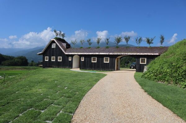 参加無料！建築家、藤森照信によるトークイベントを4月20日(日)に新宿OZONEで開催