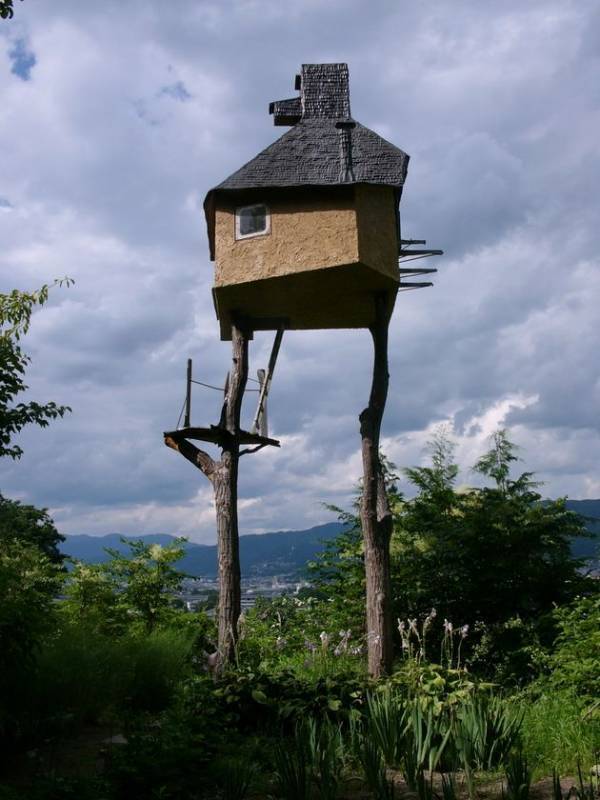 参加無料！建築家、藤森照信によるトークイベントを4月20日(日)に新宿OZONEで開催