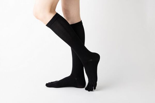 ラサンテが冷感着圧5本指ハイソックスを3月に発売！酷暑続きの夏、冷房生活で冷えやむくみが気になる足元をケア