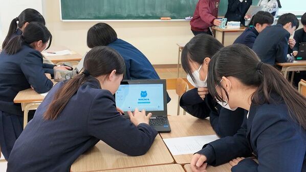 日本情報通信、福岡県立八女高等学校の探究型学習　「ちきゅうみらいプロジェクト」に参画、高校生による生成AI活用研究を支援