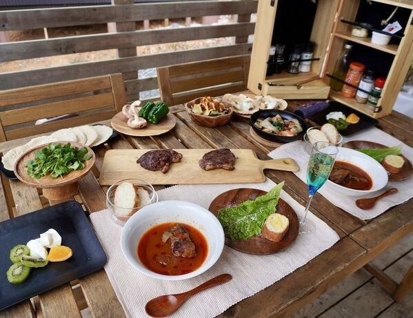 グランピング施設「CAMELLIA 気仙沼大島」　3月20日宿泊日よりBBQの達人による夕食＆朝食付きプランの販売を開始