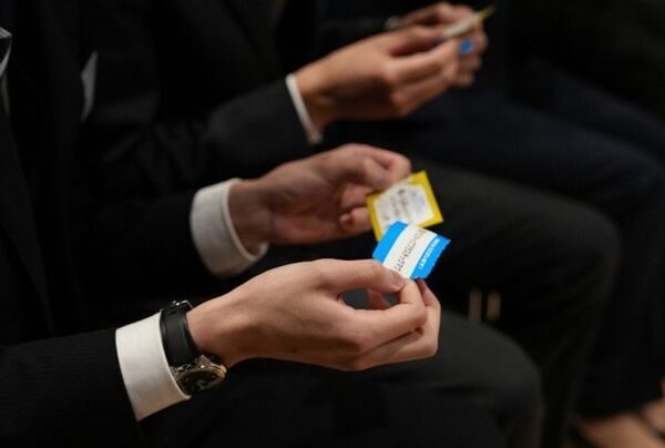 バンダイナムコグループ、新入社員を“「一番くじ」”で祝福　入社式でペリペリ＆ドキドキさせるサプライズ企画を実施