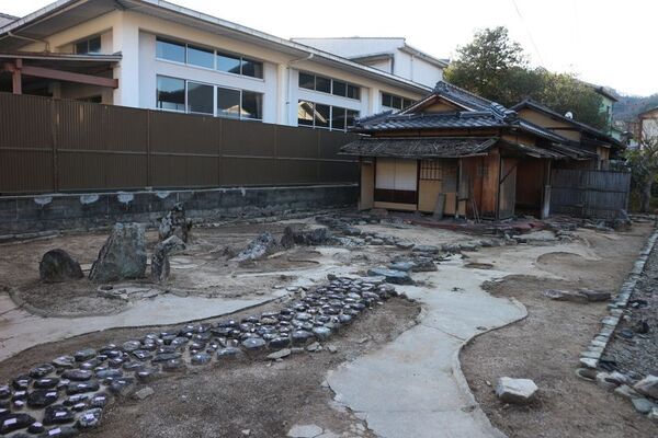 岡山県高梁市にある作庭家“重森三玲”秘蔵の庭を再生・継承するためのクラウドファンディングを4月29日まで実施