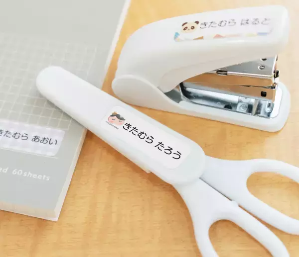 カメラのキタムラ 最短1時間仕上げのお名前シール『ぺたねーむEXPRESS』が『映画おしりたんていスター・アンド・ムーン』とのコラボデザインを期間限定で発売