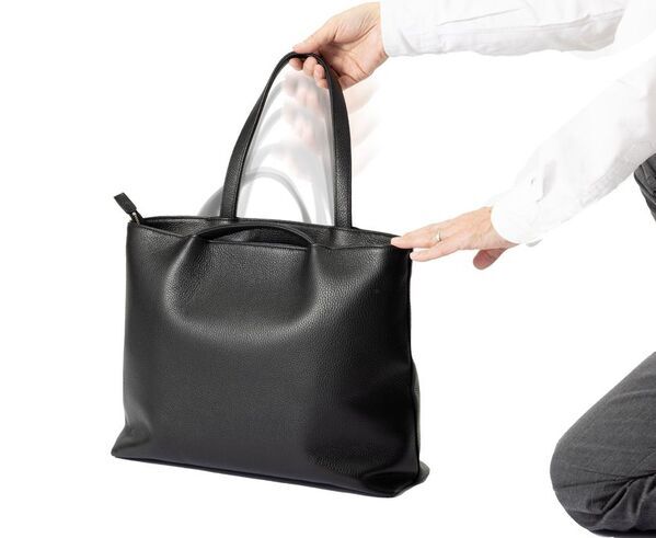 新生活の相棒に！バッグの持ち手がスライドする特許出願のレザーバッグ『ハコマル』、Makuakeで先行販売を開始