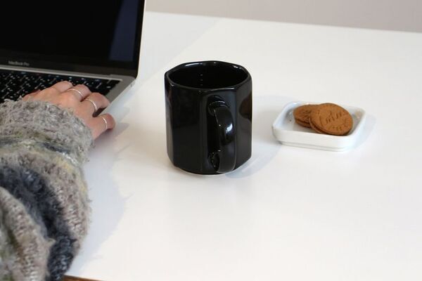 機能と美しさが一つになったMade in japanの新作「PORCELAIN MEASURING MUG」を4月中旬に発売