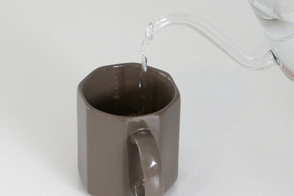 機能と美しさが一つになったMade in japanの新作「PORCELAIN MEASURING MUG」を4月中旬に発売