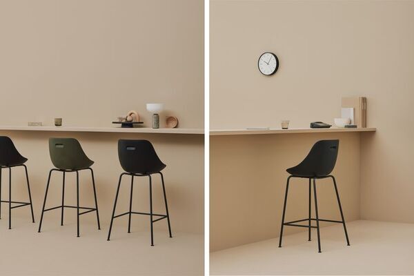 新しい座り心地のカウンターチェア 発売　柔らかい座面で疲れにくい「KURA CHAIR Midium」