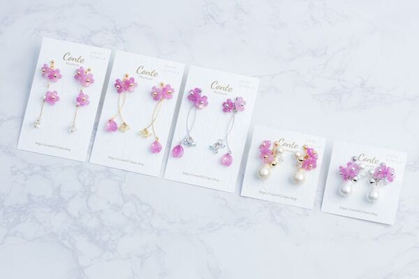 太陽光で色が変わる桜のピアス・イヤリング　2025年　春・新作「色づく桜」を販売開始