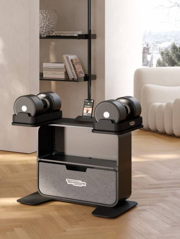 12個のダンベルを1個に集約したスマートソリューション　Technogym Connected Dumbbells発売
