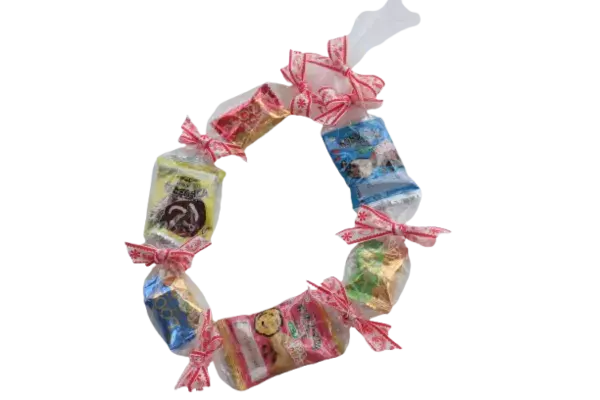 春休みに家族で行きたい！ケーキやお菓子にまつわる秘密が学べる体験型ショップ「ペコちゃんの学校」をあべのハルカスで西日本初開催