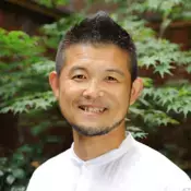 畳に座るだけで“ととのう”あたらしい瞑想体験。ボディソニック搭載畳「TATAMI SPEAKER」を活用した体験型インスタレーション『呼吸の間』を開発